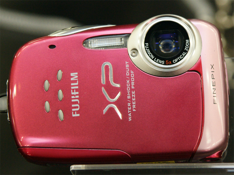 <b>FinePix XP10</b>