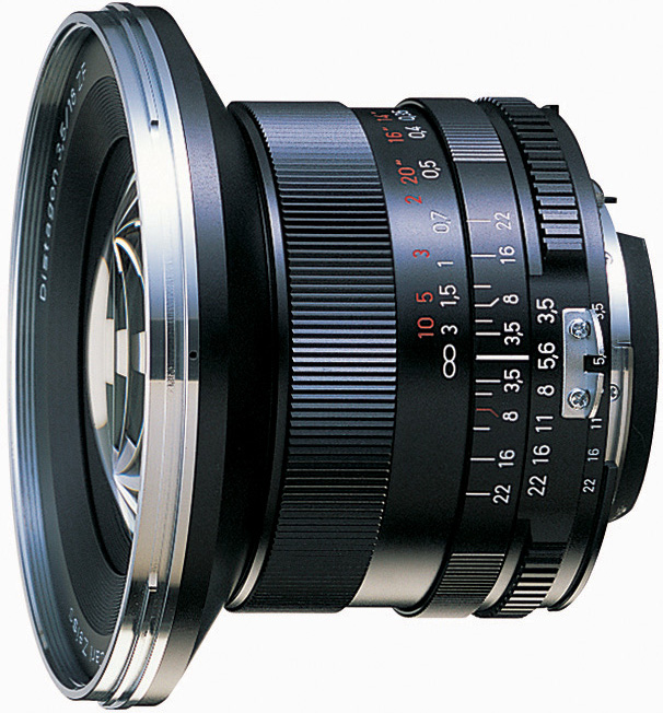 <strong>Distagon（ディスタゴン）T* 3.5/18（画像はZFのもの）</strong>