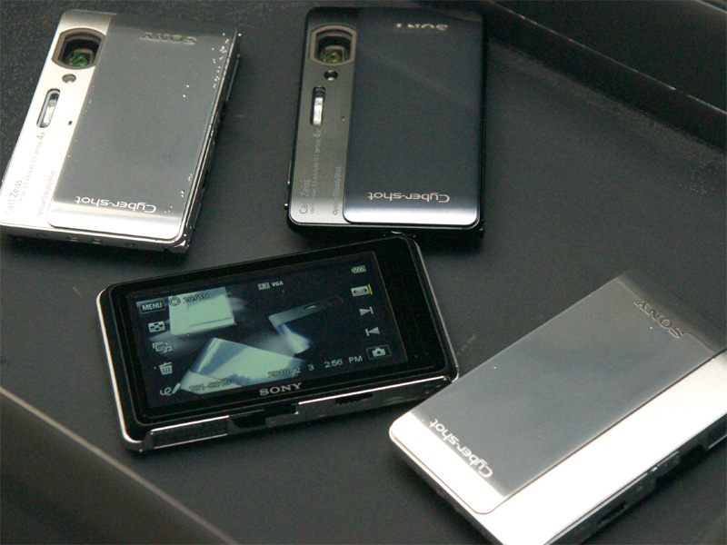 <b>水中でも全ての操作が行なえる</b>