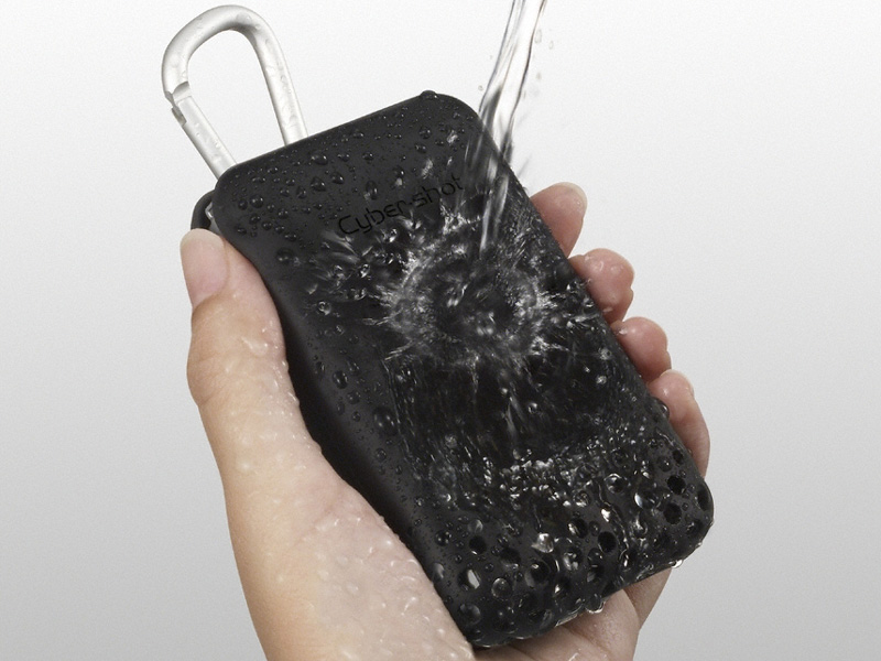 <b>ケース本体に撥水性素材を採用</b>