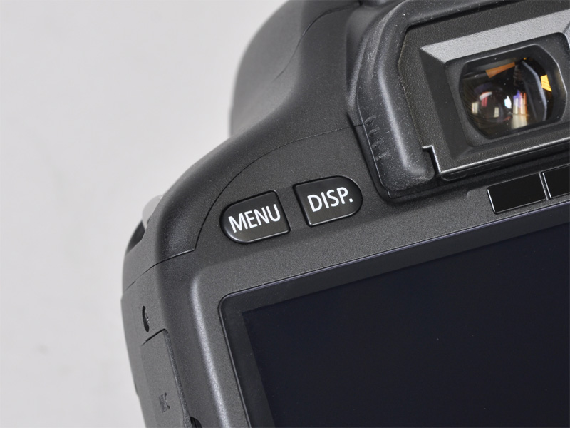 <b>MENUおよびDISP.ボタンの形状も変更</b>