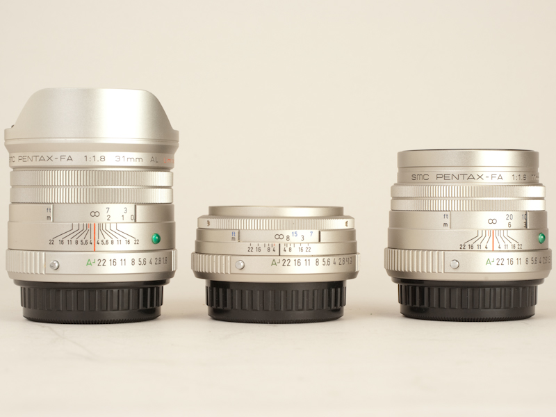 <b>左からFA 31mm F1.8 AL Limited、FA 43mm F1.9 Limited、FA 77mmF1.8 Limited</b>