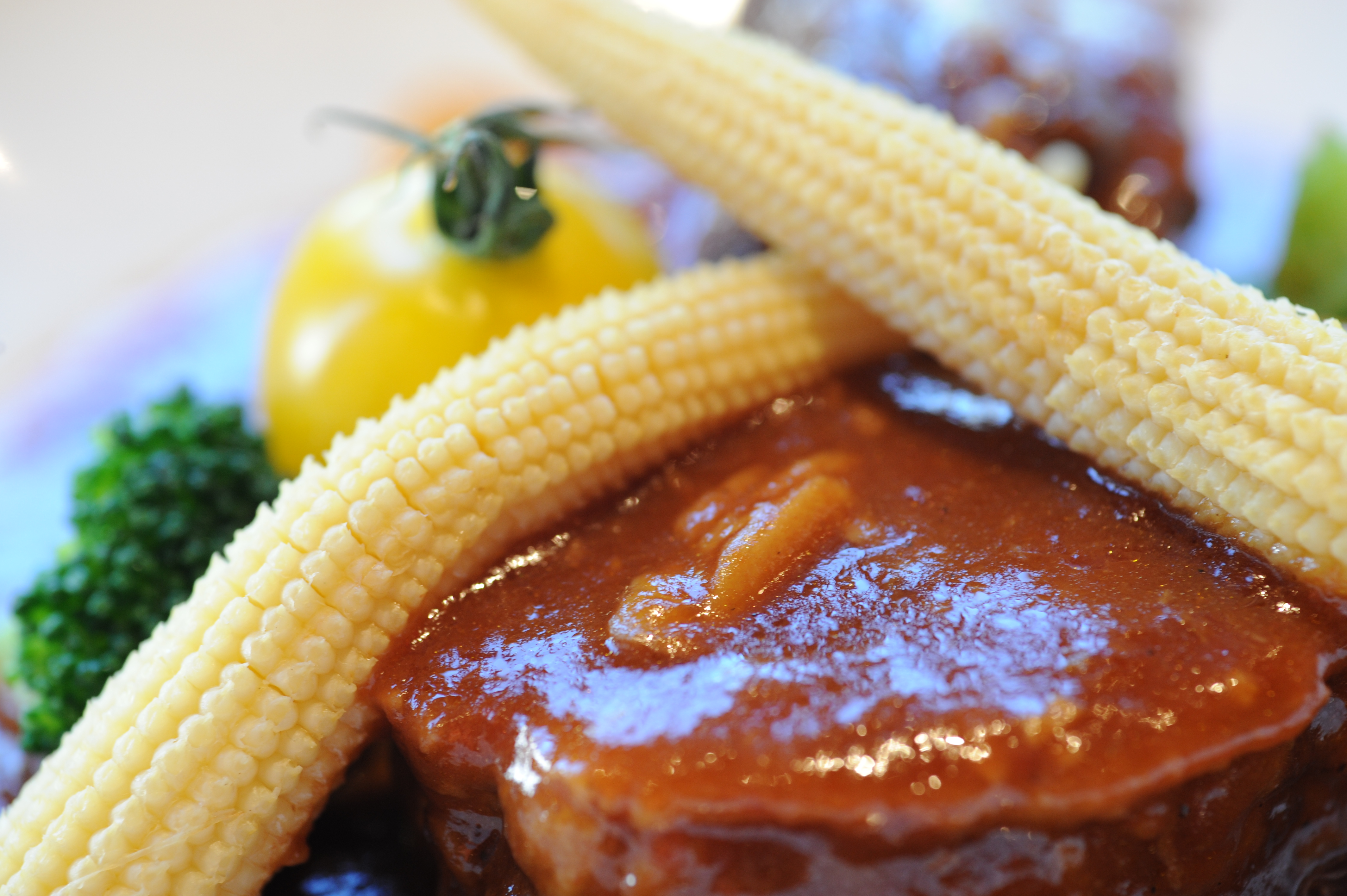 <b>D700 / APO-LANTHAR 90mm F3.5 SL II Close Focus / 約4.5MB / 4,256×2,832 / 1/40秒 / F5.6 / +0.3EV /ISO800 / WB:オート（クローズアップレンズを到着）</b>