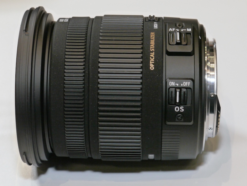 <b>OS用のON/OFF切替スイッチが見える</b>