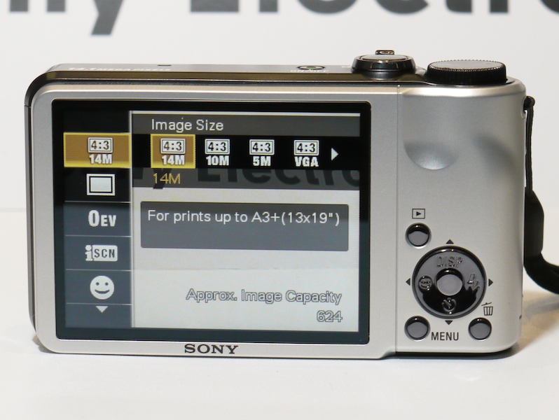 <b>ソニーのCyber-shot DSC-H55</b>