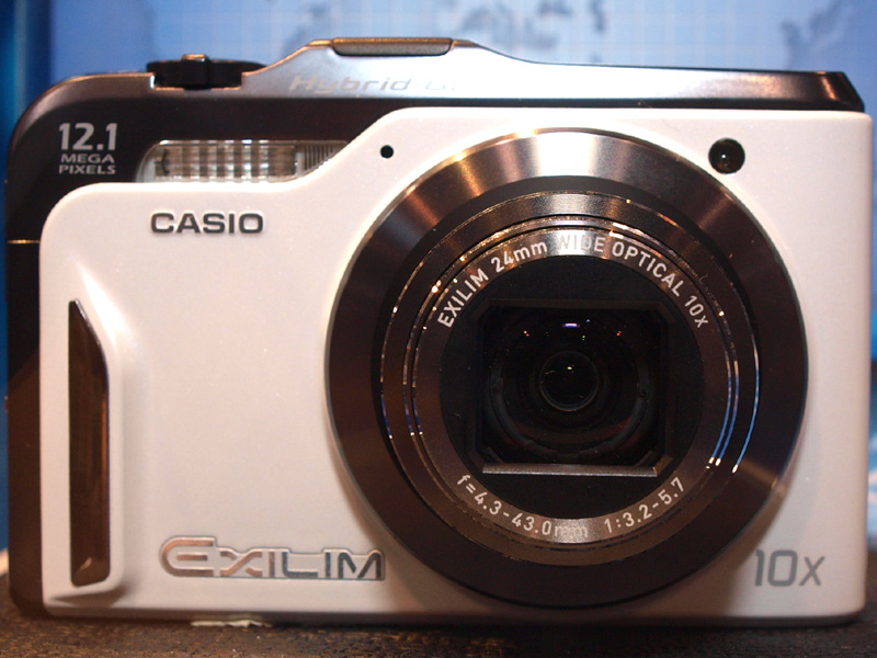 <b>GPS機能内蔵コンパクトデジタルカメラのプロトタイプ</b>