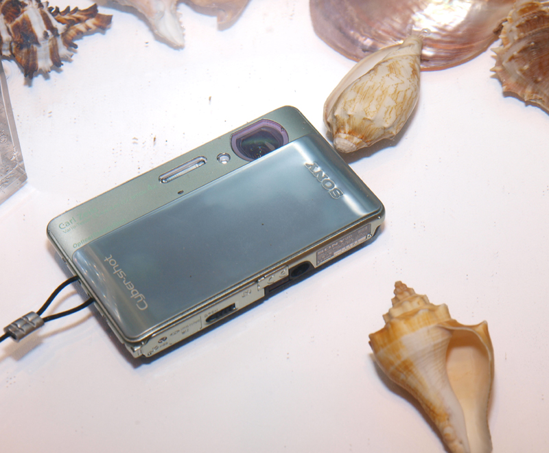 <b>水深3mとはいかないが、水中でも気にせず撮影できるという防水性能のトライアルスペース</b>