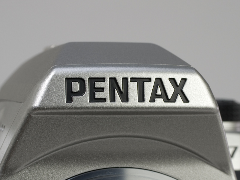 <b>PENTAXロゴ</b>