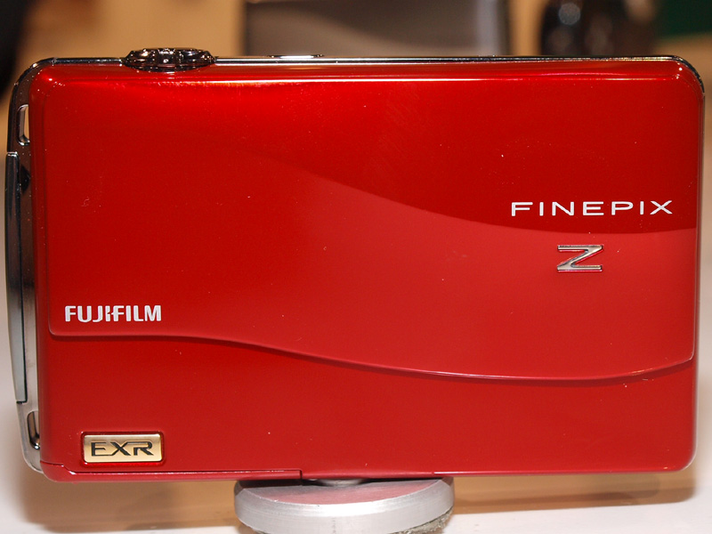 <b>FinePix Z700EXR</b>