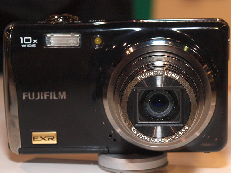 <b>FinePix F80EXR</b>