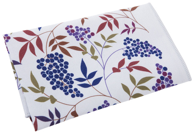 <b>粋セットに付属する拭清布（銀鼠）</b>