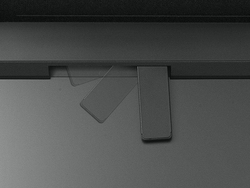 <b>内蔵センサーは電動。自動的に展開する</b>