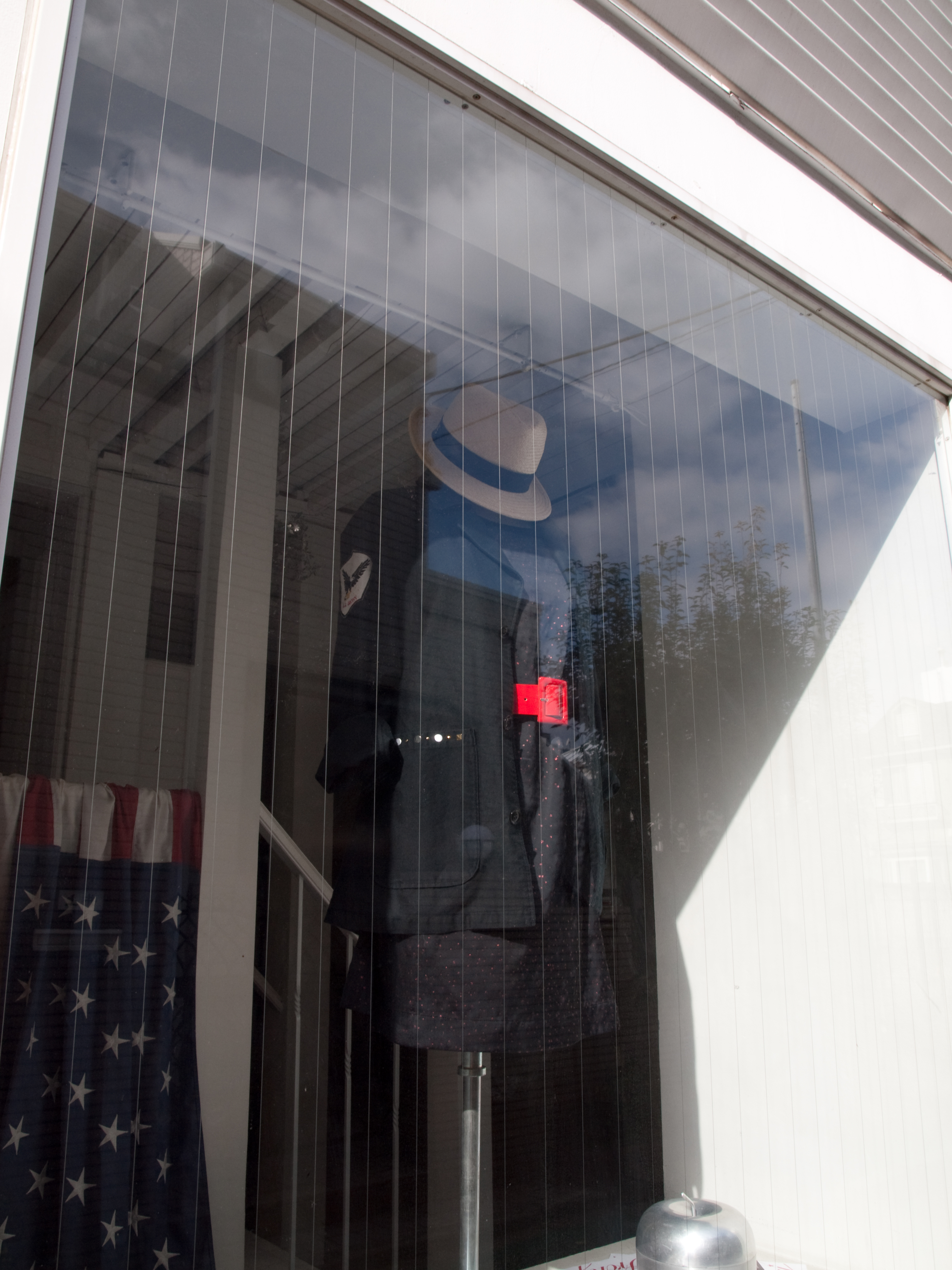 <b>RAWから未調整のまま書き出したもの</b>