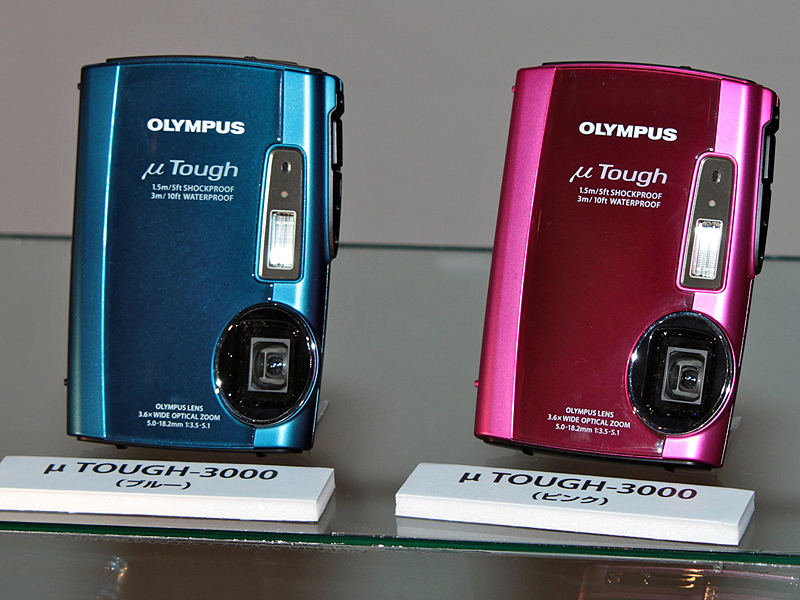 <b>μTOUGH-3000。タフネス性能を備えながら、1GBの内蔵メモリーを搭載</b>