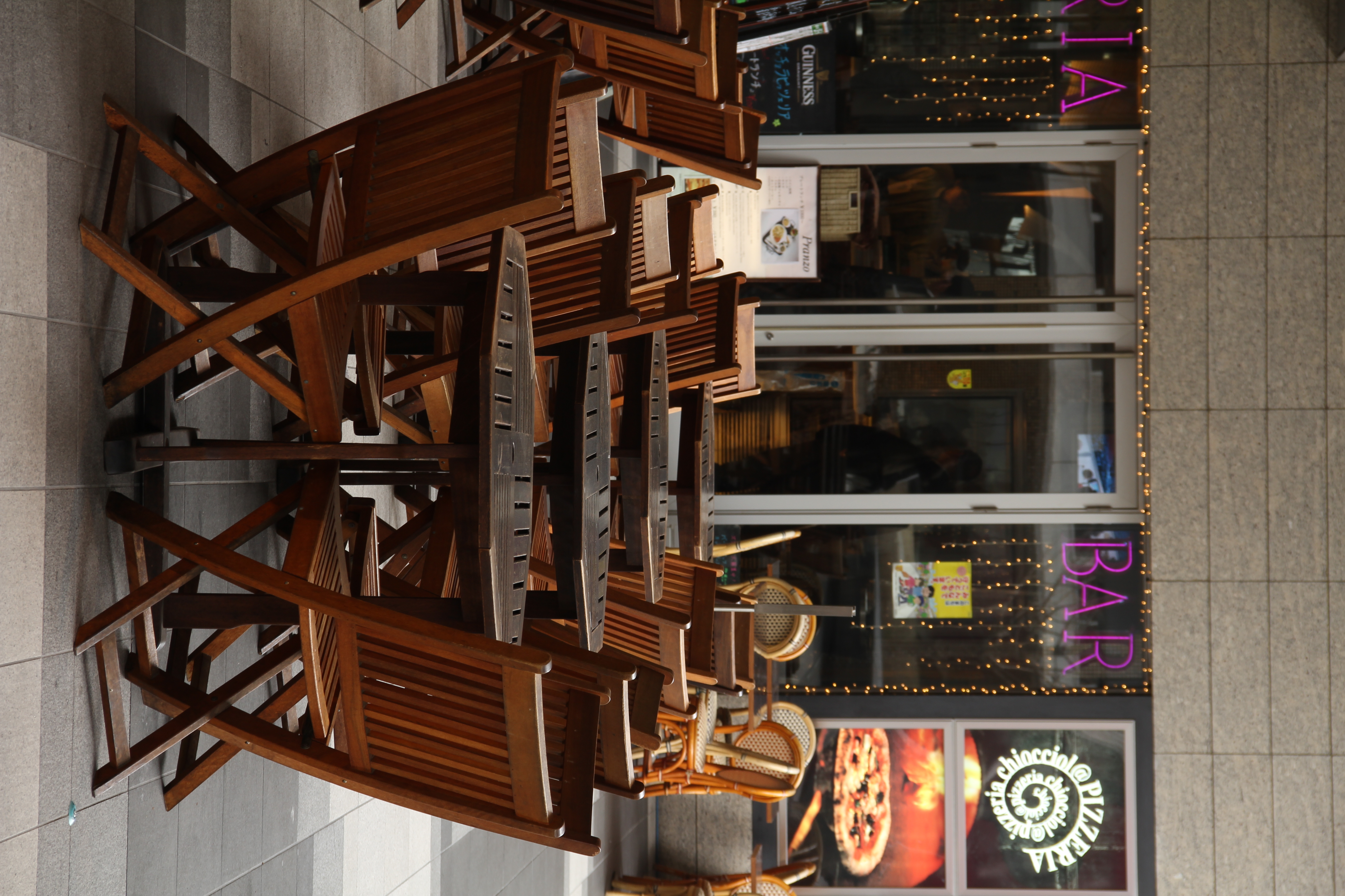 <b>低感度&amp;低速シャッターでブレずに撮れると、ついうれしくなってしまう。ほんとはIS（手ブレ補正）のおかげなんですけどね<br>EOS Kiss X4 / EF-S 18-135mm F3.5-5.6 IS / 5,184×3,456 / 1/15秒 / F8 / -1EV / ISO100 / WB:太陽光 / 79mm</b>