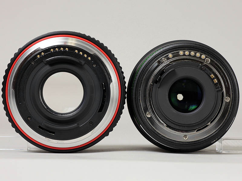 <b>DA 17-70mm F4 AL [IF] SDM（右）との比較</b>