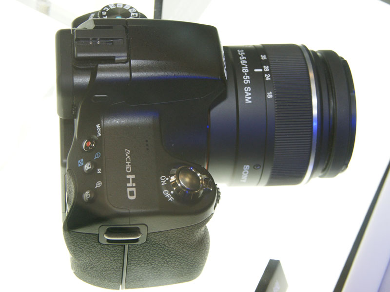 <b>メインストリーム機の上面</b>