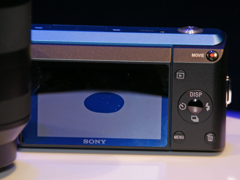 <b>コンセプトモデルの背面</b>