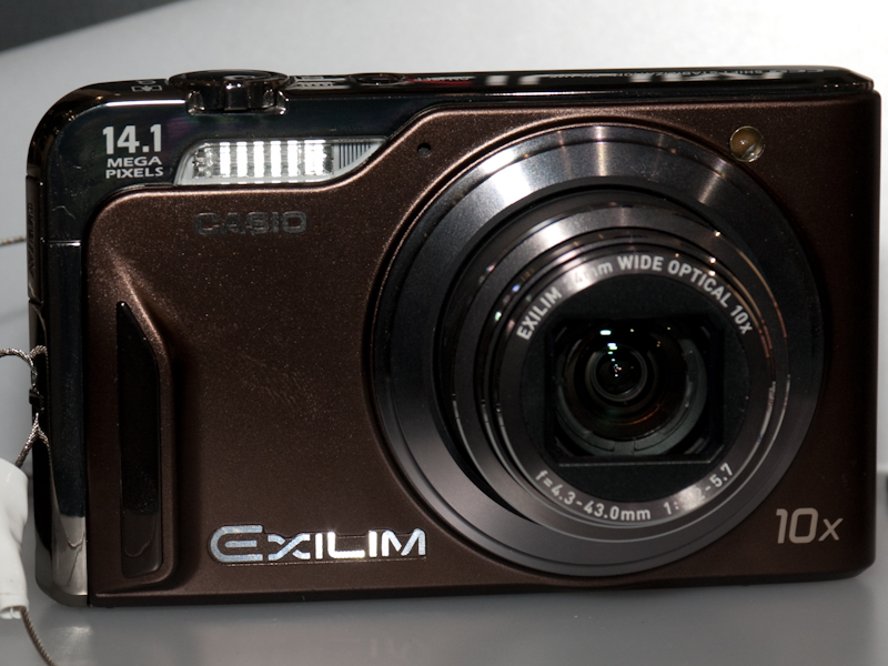 <b>EXILIM Hi-ZOOM EX-H15</b>