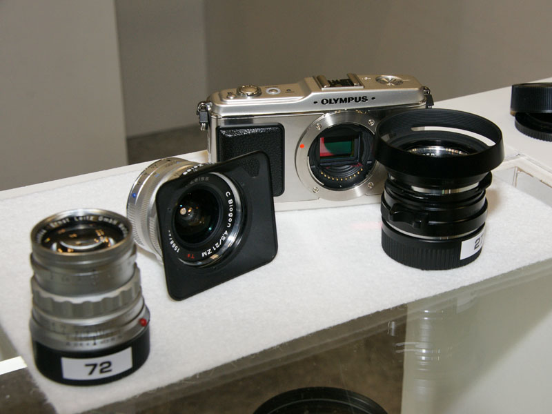 <b>特にカールツァイスやライカのレンズが人気という</b>