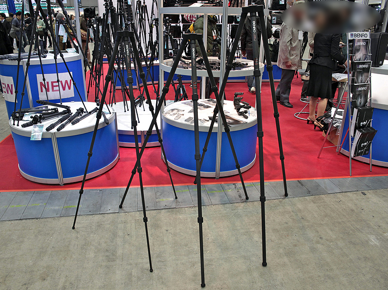 <b>左からC1190T、C2180T、C3180T。ラインナップ中最大クラスのC3180Tは、全高1,750mmとエレベーター無しでもほぼアイレベルになる</b>