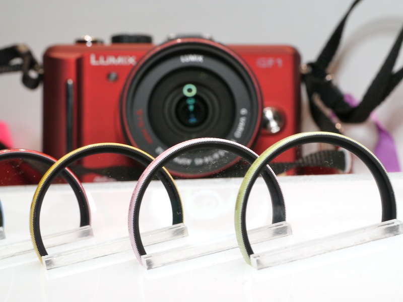 <b>内側はつや消し黒になる</b>