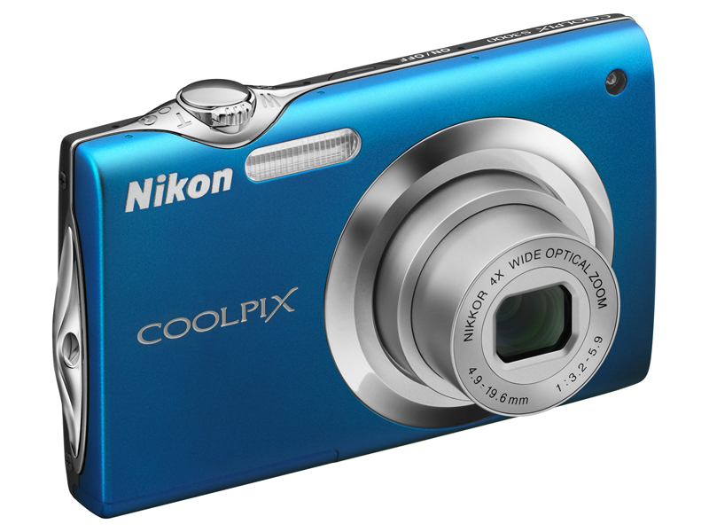 <b>COOLPIX S3000（アクアブルー）</b>