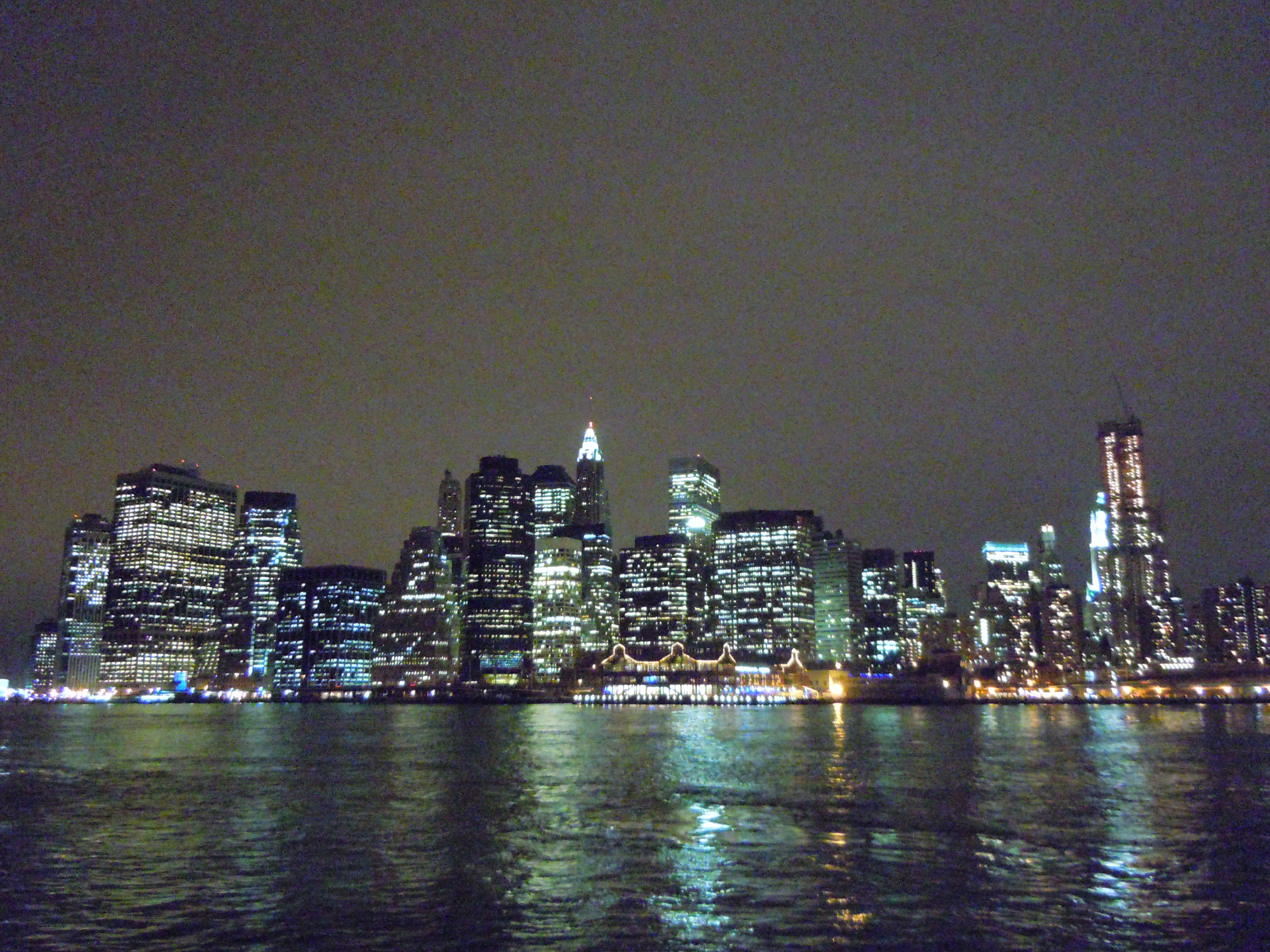 <b>ISO3200<br>COOLPIX S8000 / 約4.8MB / 4,320×3,240 / 1/6秒 / F3.5 / +0.3EV / WB:白熱灯 / 5.4mm</b>