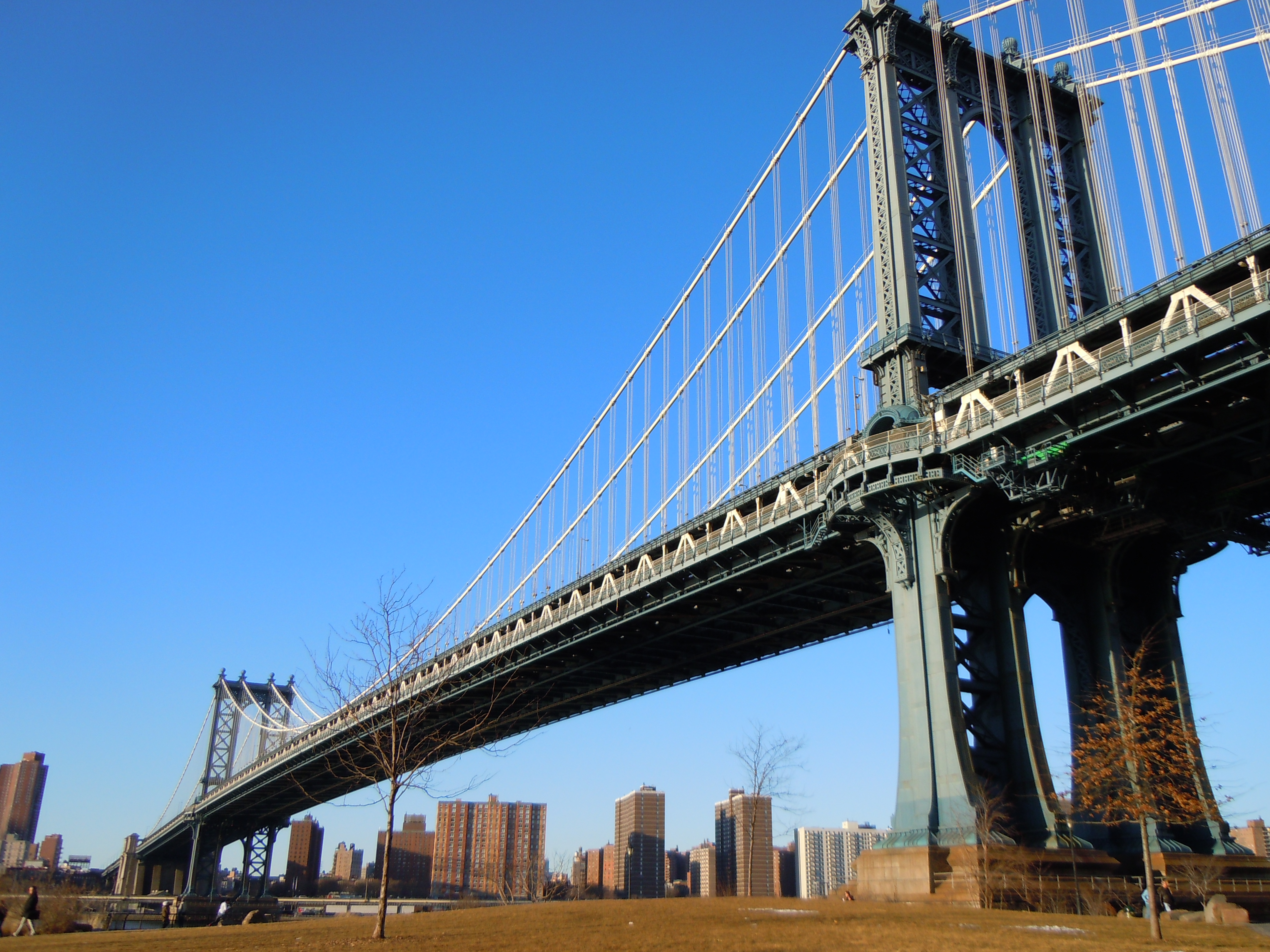 <b>COOLPIX S8000 / 約4.8MB / 4,320×3,240 / 1/640秒 / F3.5 / 0EV / ISO100 / WB:オート / 5.4mm</b>