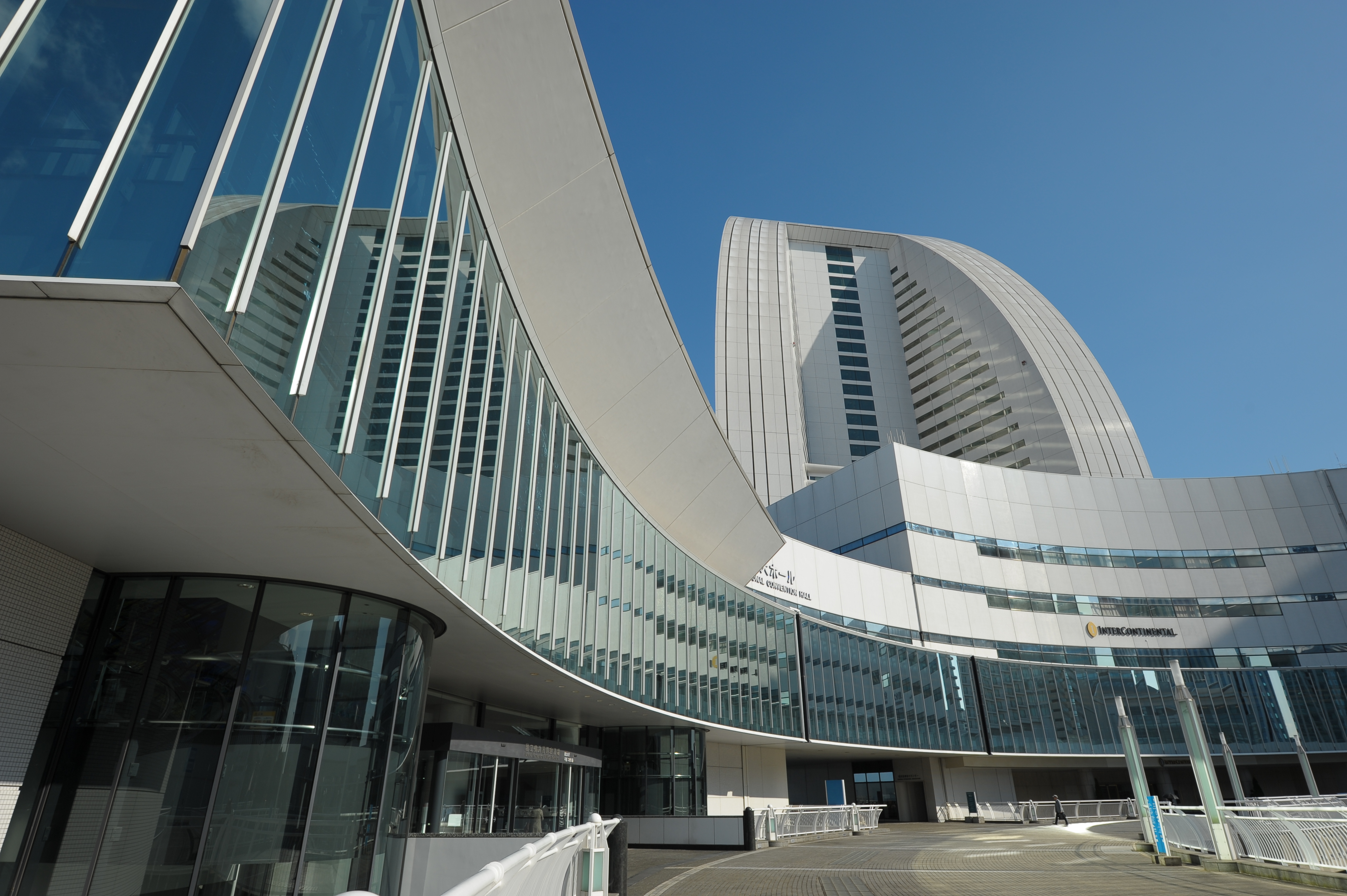 <b>D700 / AF-S NIKKOR 16-35mm F4 G ED VR / 約3.9MB / 4,256×2,832 / 1/640秒 / F8 / 0EV / ISO200 / WB:オート / 19mm</b>