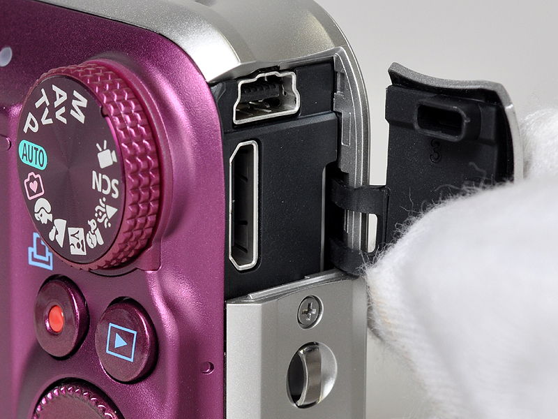 <b>HDMI端子も備える</b>