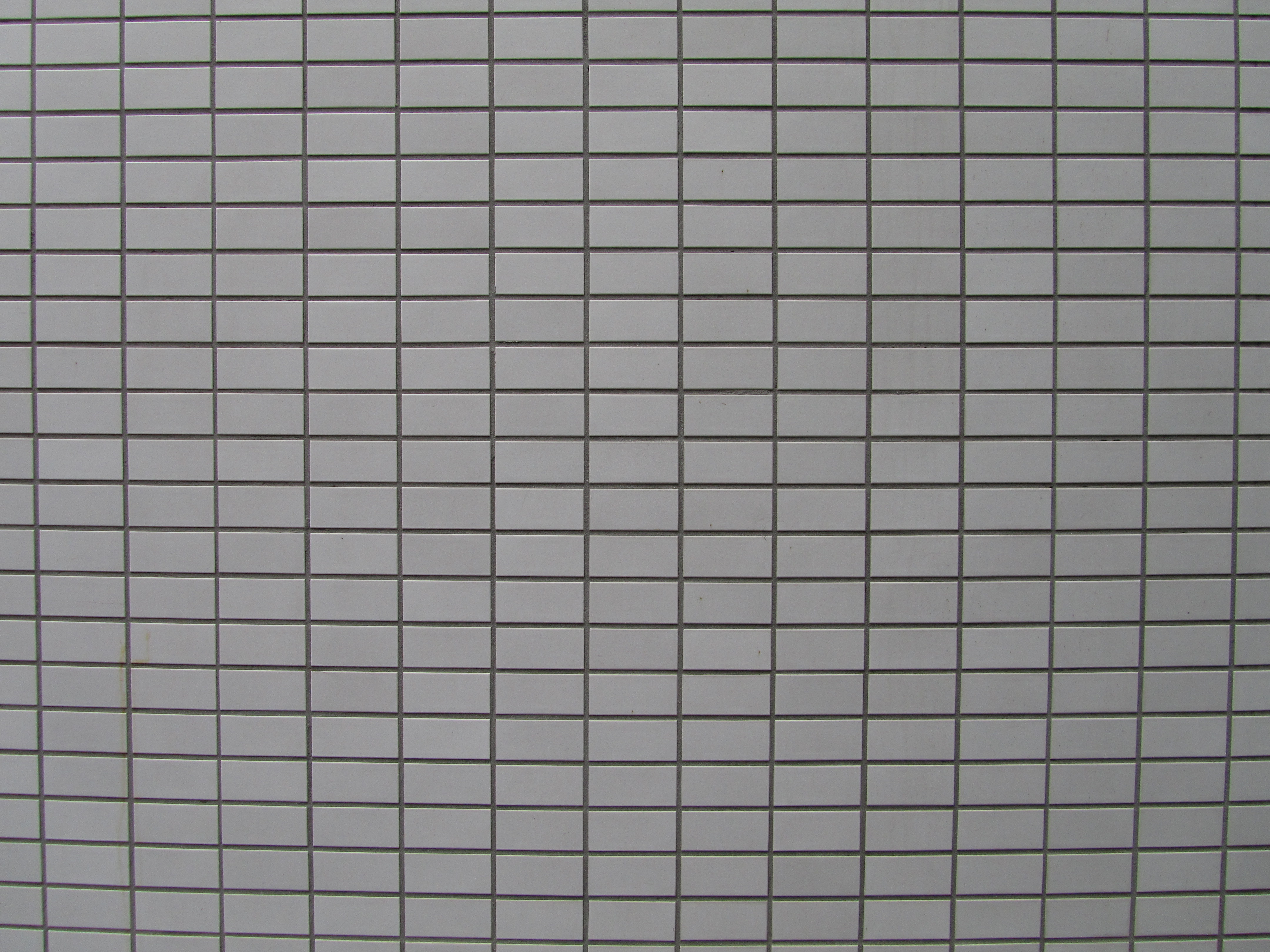 <b>広角端<br>PowerShot SX210 IS / 4,320×3,240 / 1/125秒 / F4 / 0EV / ISO100 / プログラムAE / WB:オート / 5mm</b>