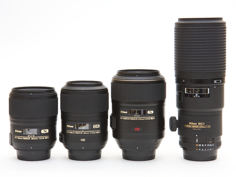 <b>今回の撮影に使ったニコンのマクロ（マイクロ）レンズ。左からAF-S Micro NIKKOR 60mm F2.8 G ED、AF-S DX Micro NIKKOR 85mm F3.5 G ED VR、AF-S VR Micro Nikkor ED 105mm F2.8 G（IF）、Ai AF Micro Nikkor ED 200mm F4D（IF）</b>