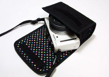 <b>ブラック・カラフルドットB</b>