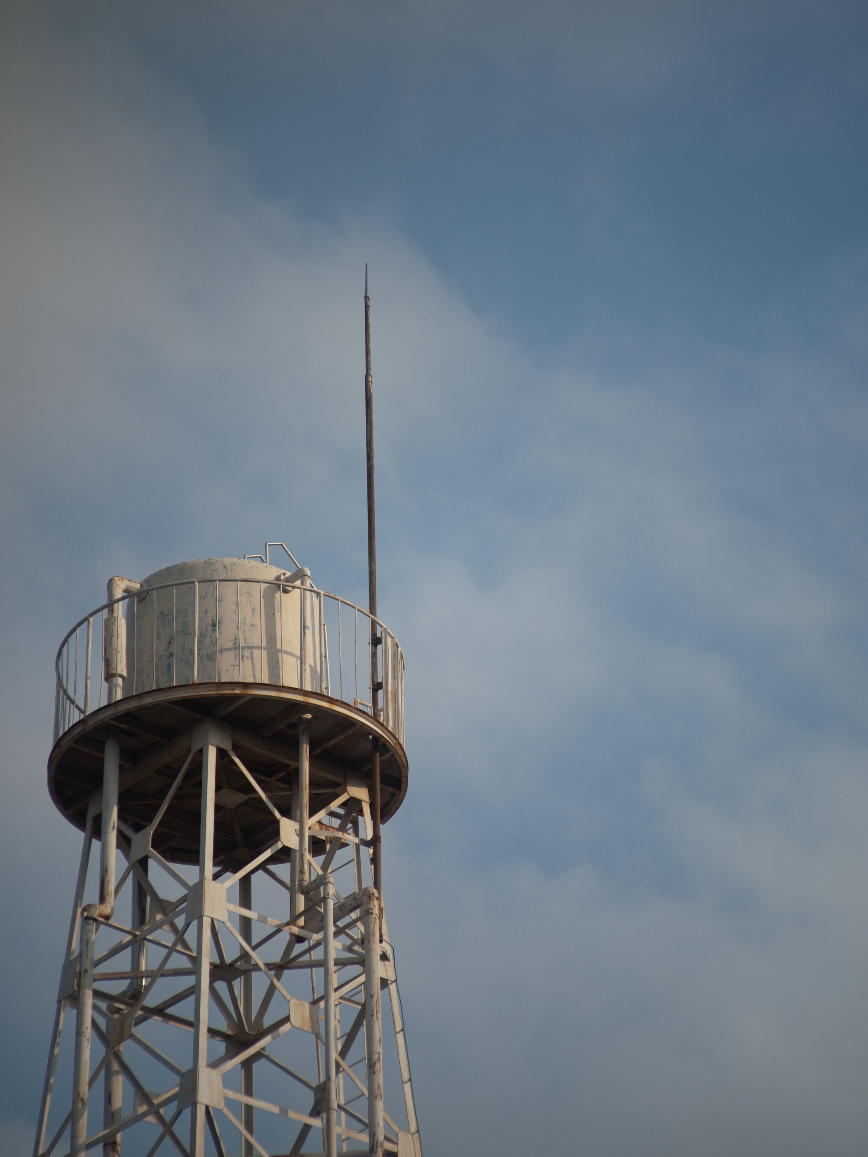 <b>E-P1 / ペンタックス110 70mm F2.8 / 4,032×3,034 / 1/3,200秒 / F2.8 / 0EV / ISO100 / WB:オート / 70mm</b>