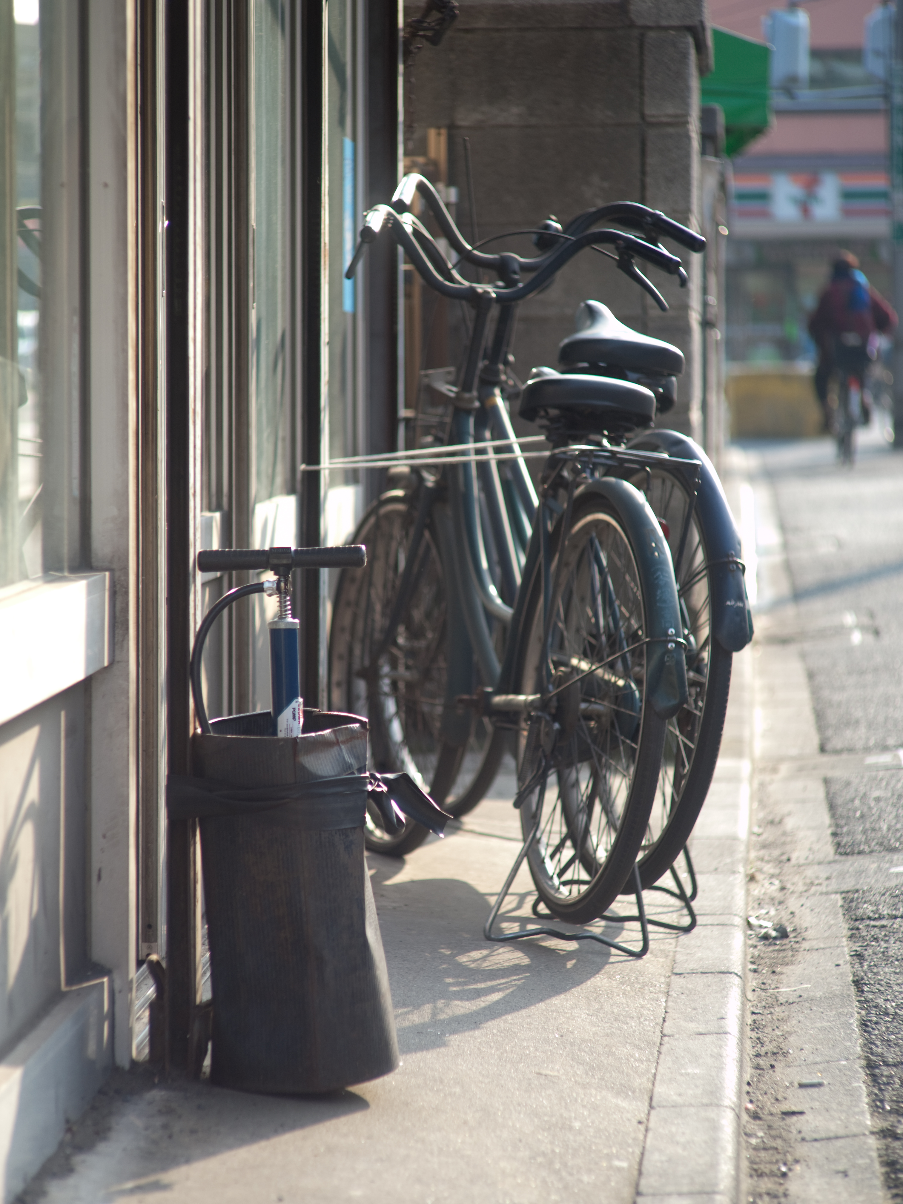 <b>E-P1 / ペンタックス110 70mm F2.8 / 4,032×3,034 / 1/320秒 / F2.8 / -0.3EV / ISO100 / WB:オート / 70mm</b>