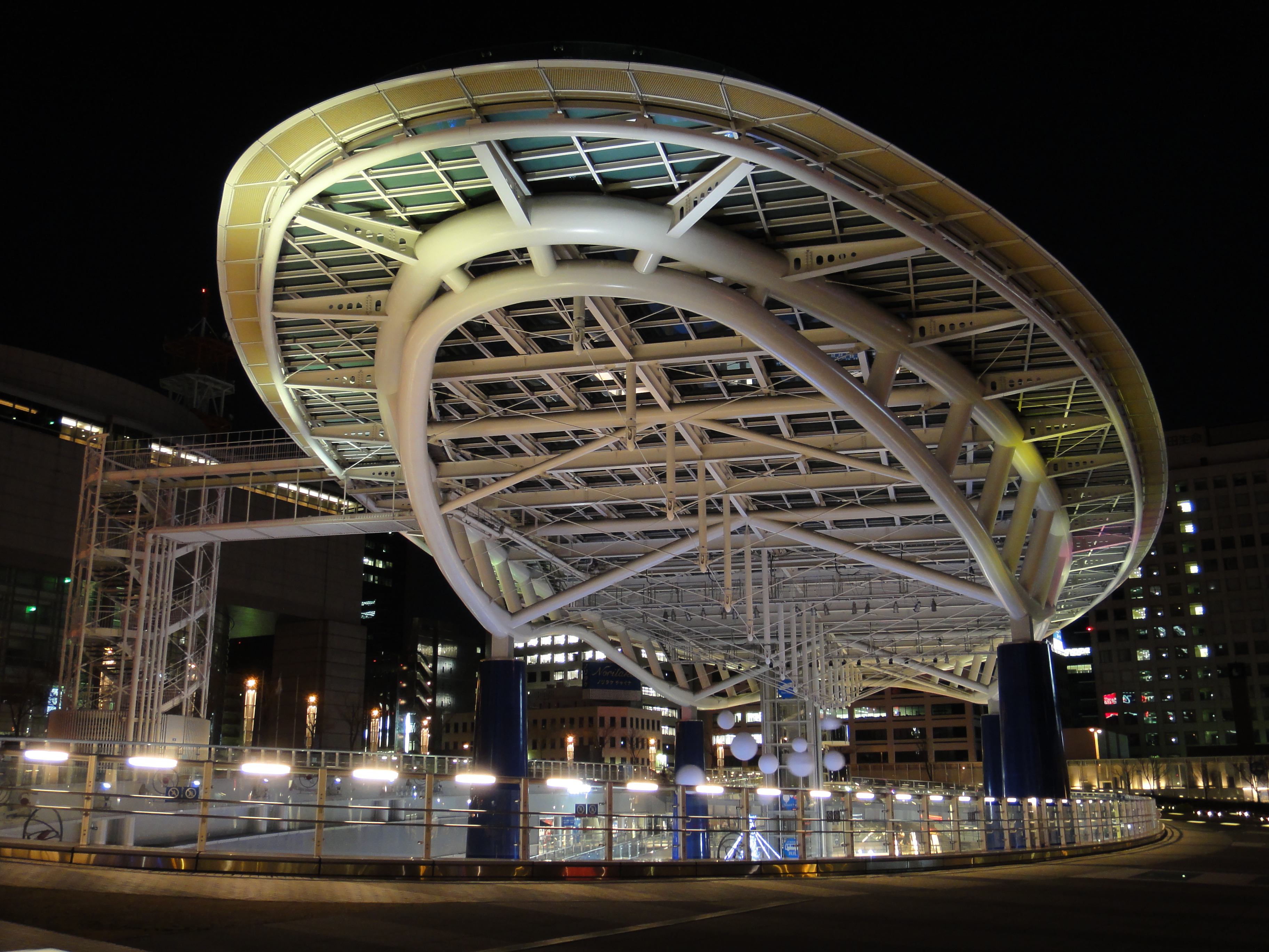 <b>ISO200<br>DSC-TX7 / 約4.2MB / 3,648×2,736 / 1/2.5秒 / F3.5 / 0EV / WB:オート / 6.1mm</b>