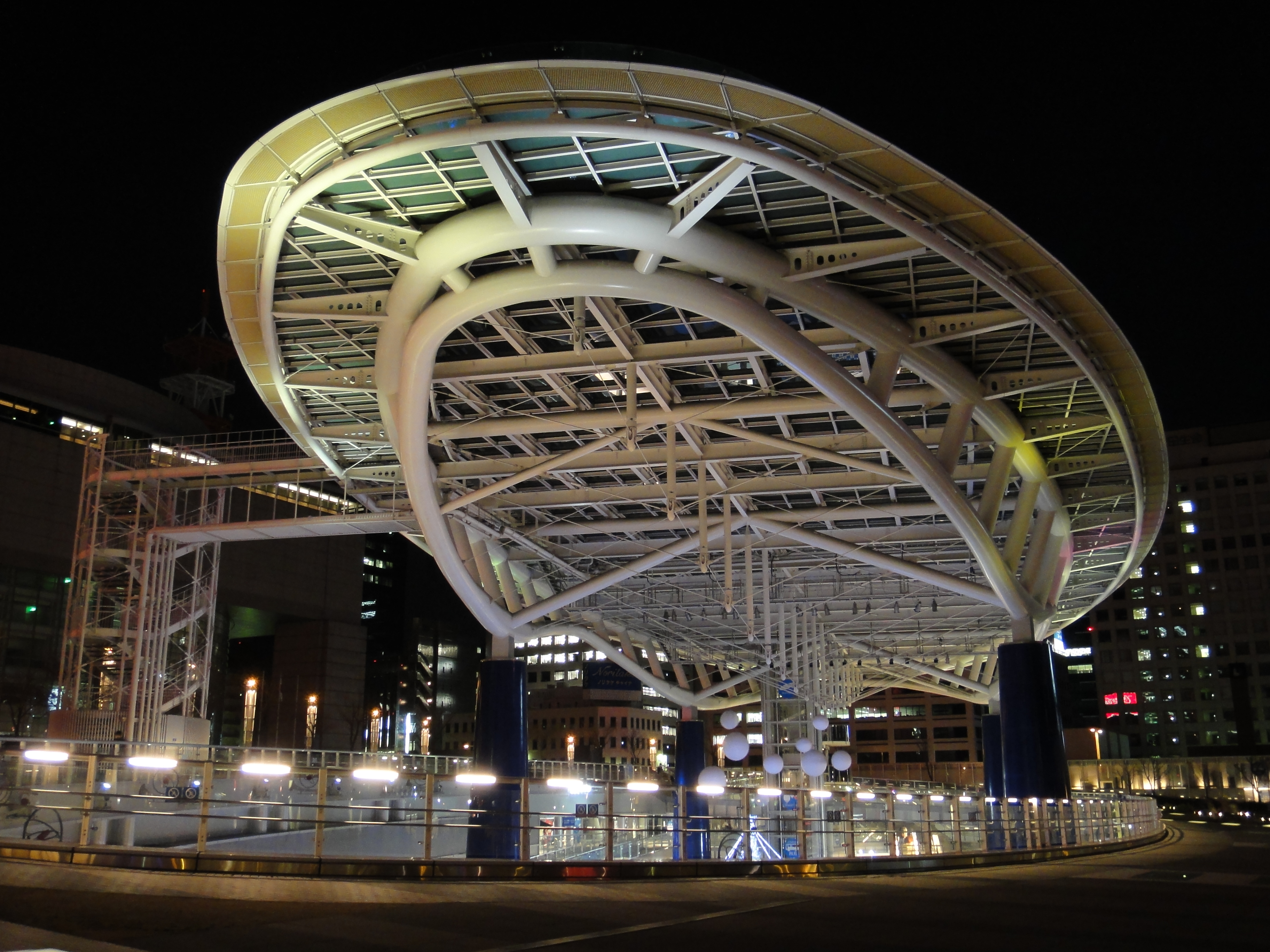 <b>ISO400<br>DSC-TX7 / 約3.9MB / 3,648×2,736 / 1/5秒 / F3.5 / 0EV / WB:オート / 6.1mm</b>