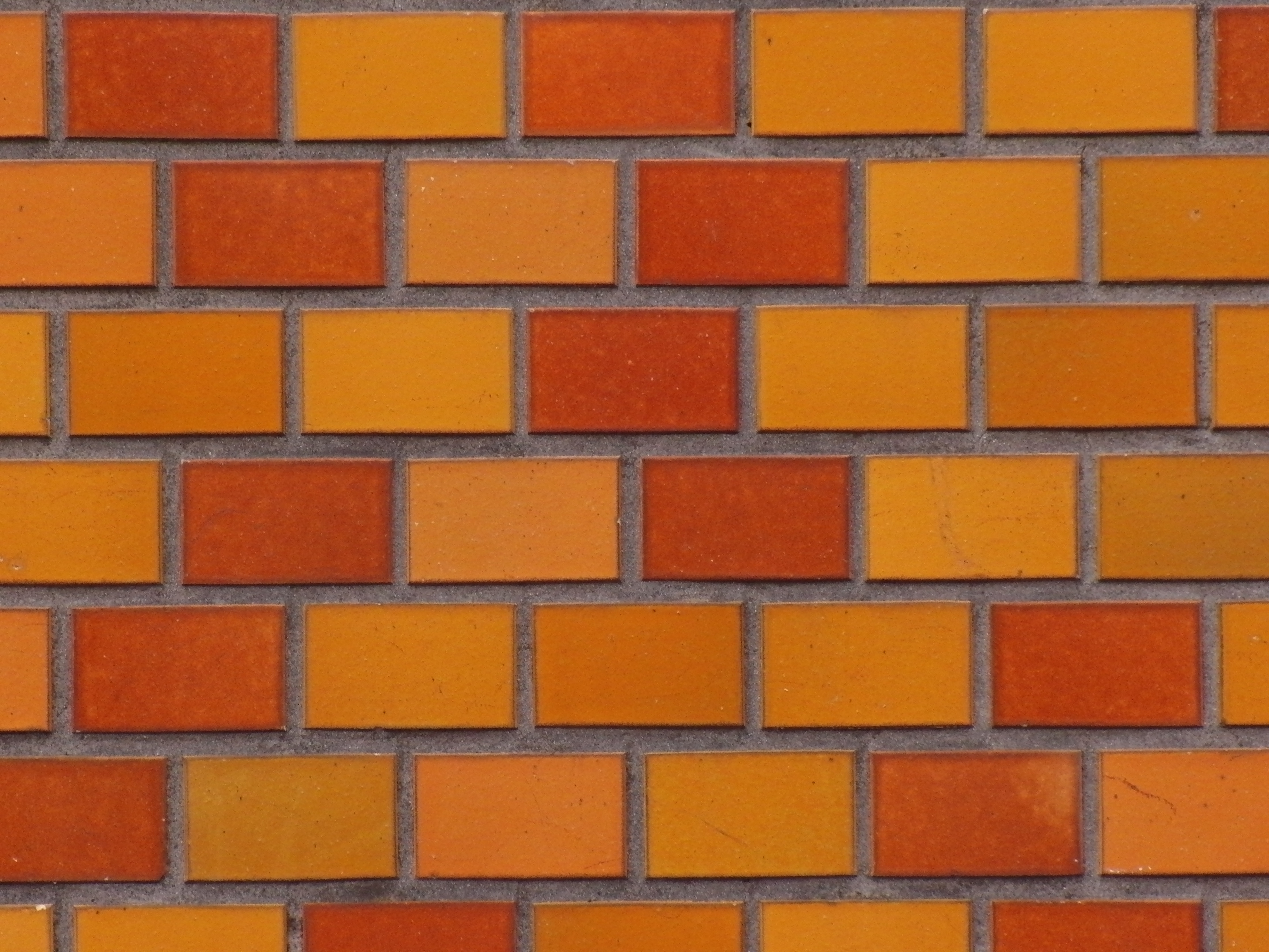 <b>望遠端<br>EX-FH100 / 約4.5MB / 3,648×2,736 / 1/125秒 / F5.7 / 0EV / ISO400 / WB:曇天 / 43mm</b>