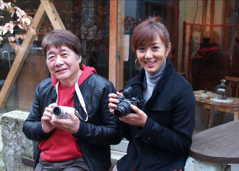 <b>初回出演ハービー・山口氏（左）と生徒役の大櫛エリカさん</b>