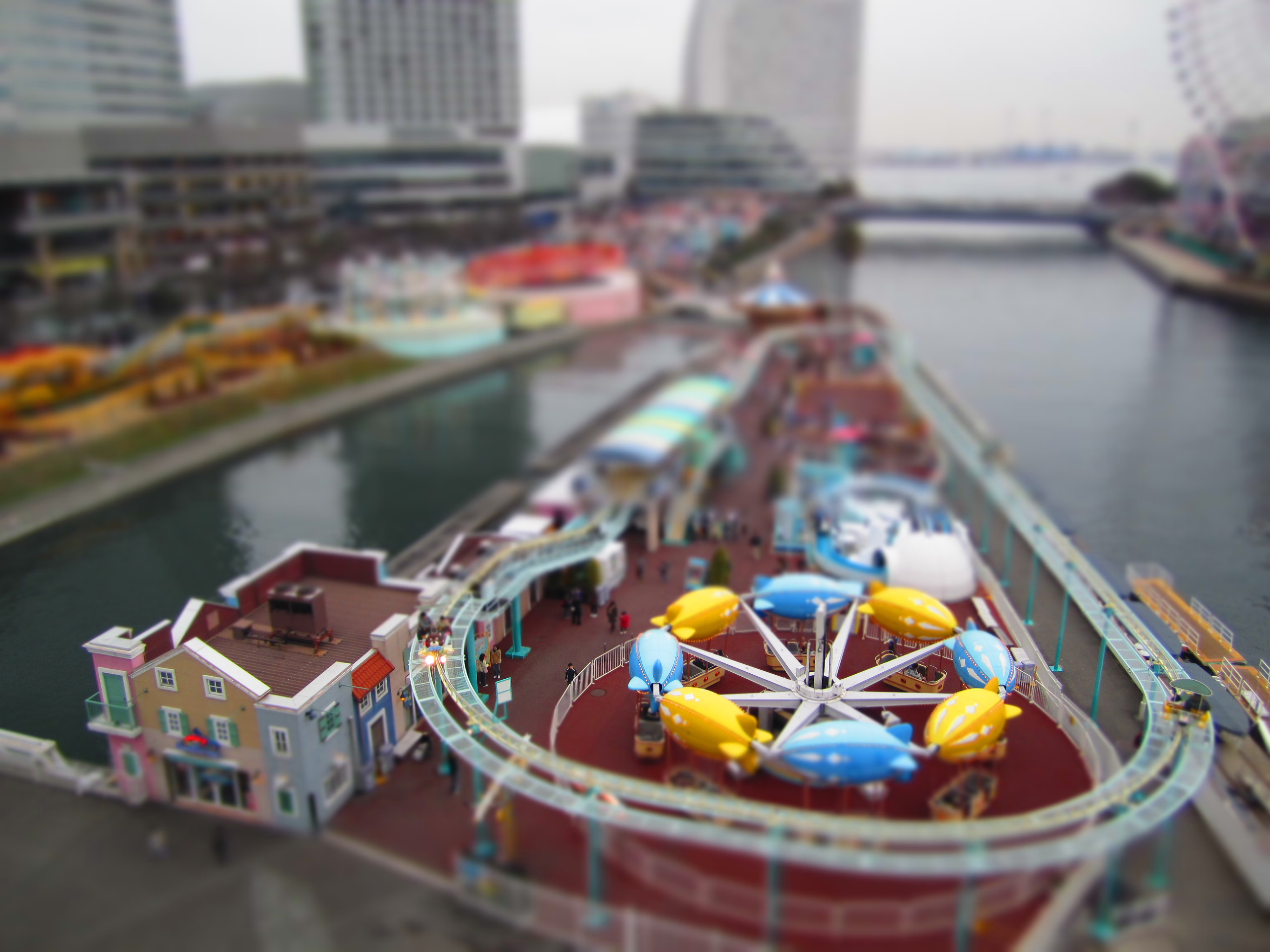 <b>IXY 400F / 4,320×3,240 / 1/100秒 / F2.8 / 0EV / ISO80 / ジオラマ風 / WB:オート / 5mm</b>