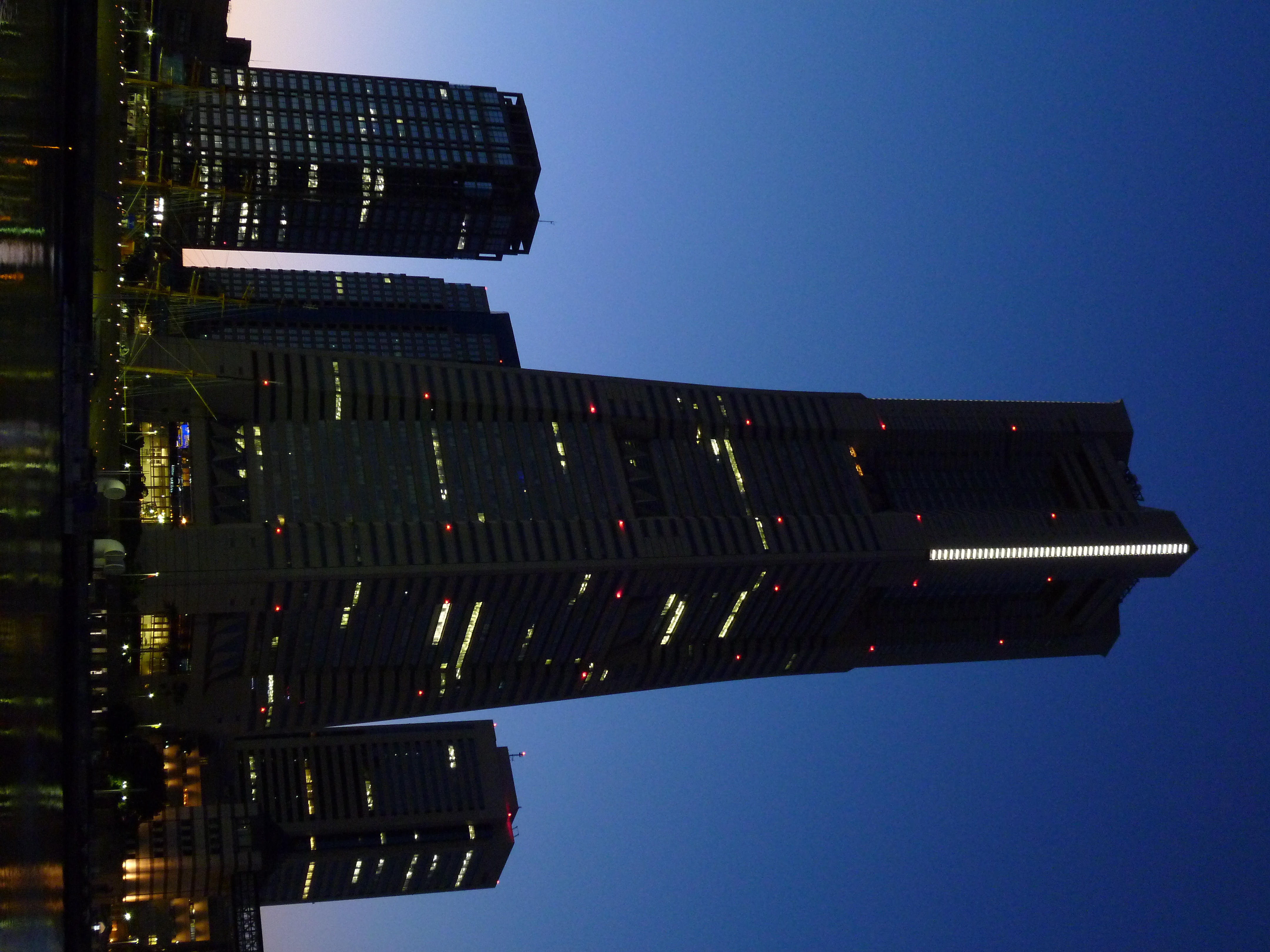 <b>DMC-FX66 / 約5.2MB / 3240x4320 / 1/8秒 / F3.7 / -1.3EV / ISO400 / WB:晴天 / 7.7mm</b>