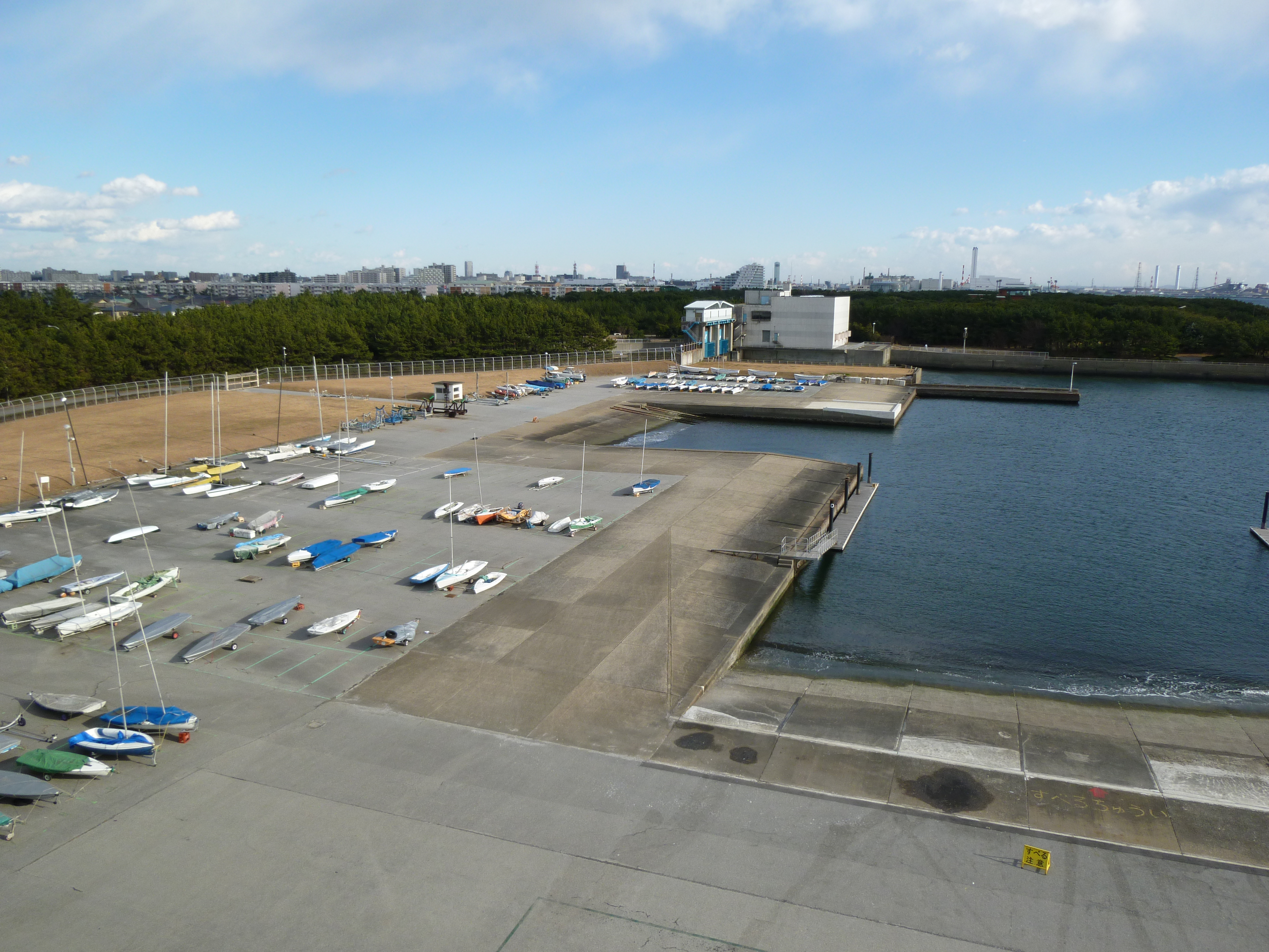 <b>超解像OFF・広角端<br>DMC-ZX3 / 約5.4MB / 4,320×3,240 / 1/500秒 / F3.3 / 0EV / ISO80 / WB:オート / 4.5mm</b>