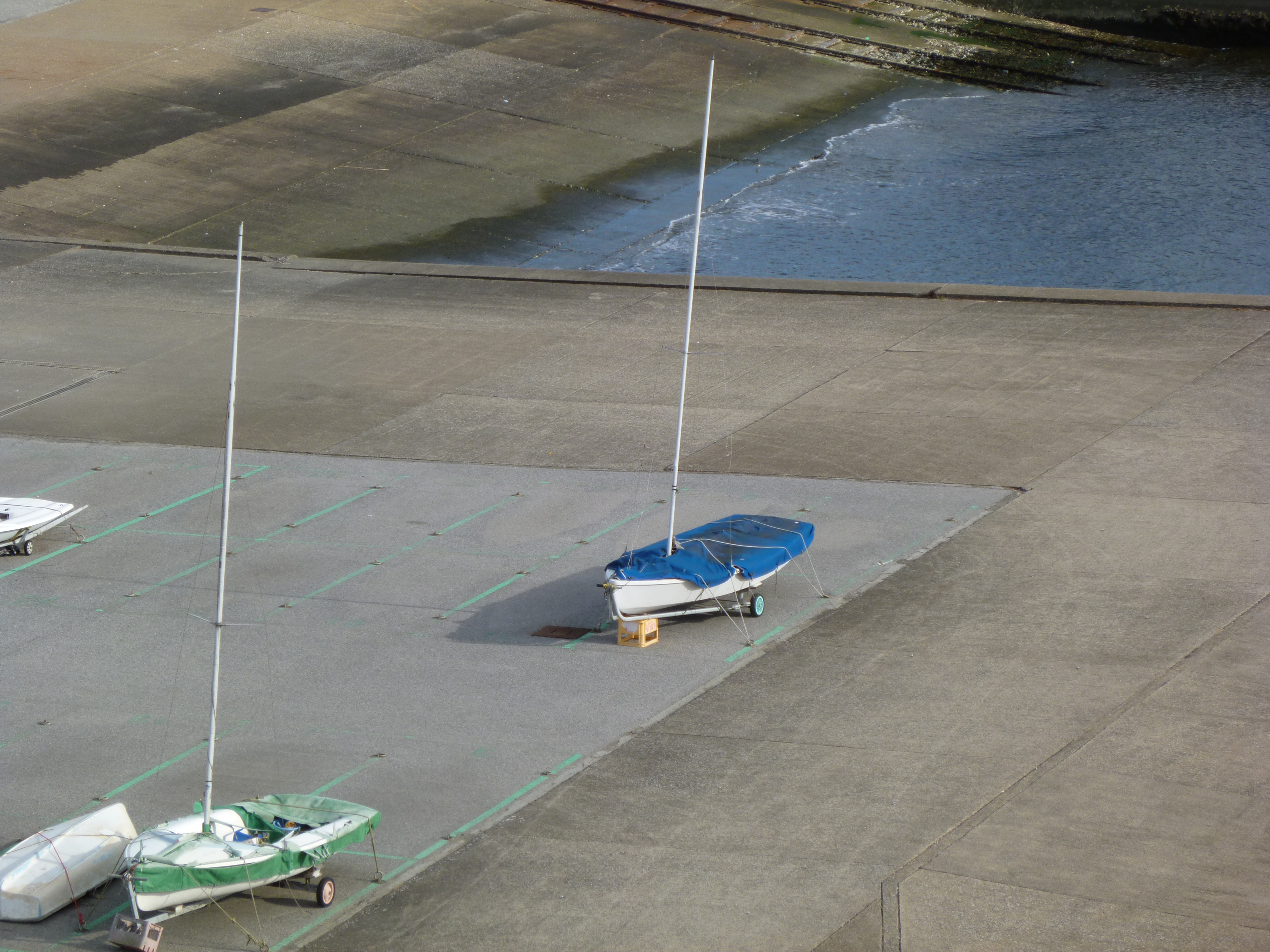 <b>超解像OFF・望遠端<br>DMC-ZX3 / 約5.1MB / 4,320×3,240 / 1/160秒 / F5.9 / 0EV / ISO80 / WB:オート / 36mm$$</b>