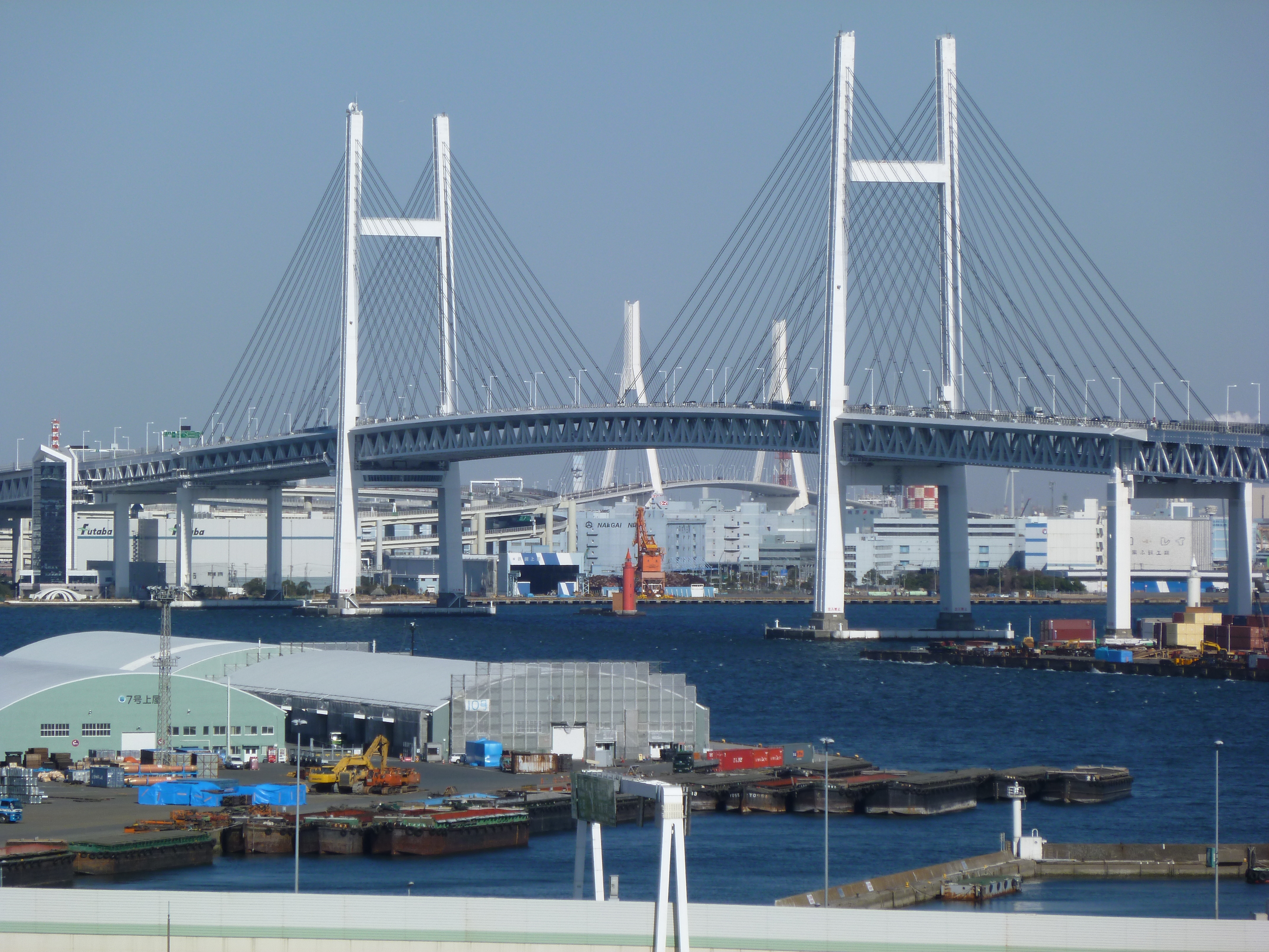 <b>望遠端・超解像ON<br>DMC-ZX3 / 約5.0MB / 4,320×3,240 / 1/500秒 / F5.9 / 0EV / ISO80 / WB:晴天 / 36mm</b>