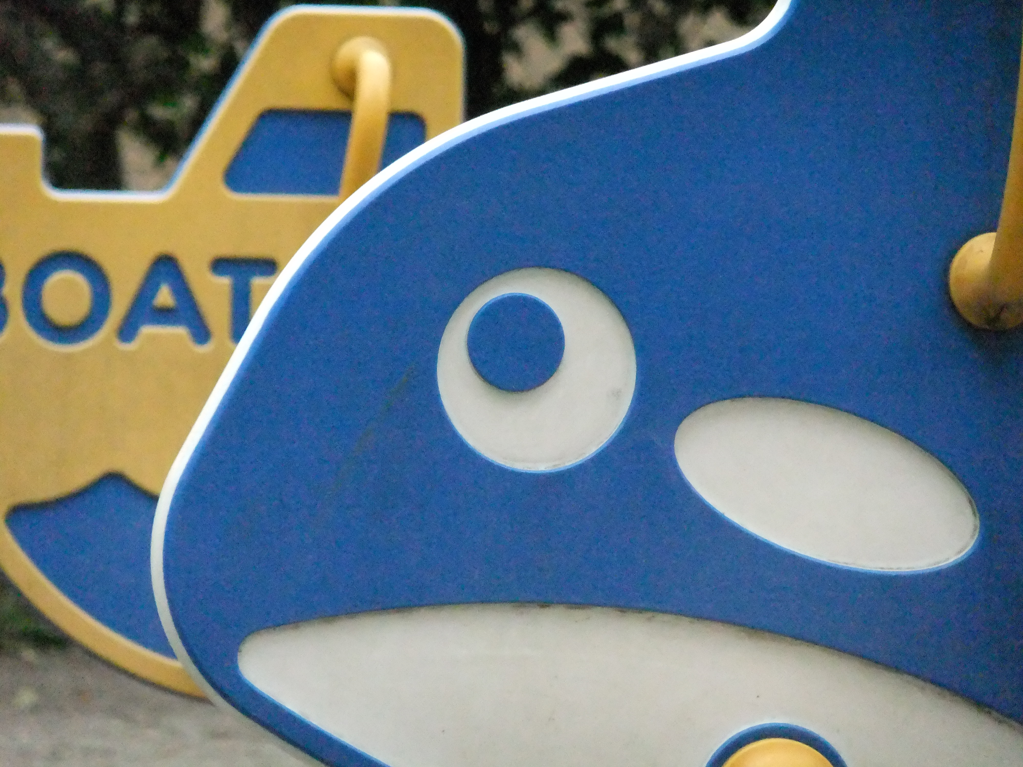 <b>プログラム<br>FinePix F80EXR / 4,000×3,000 / 1/320秒 / F5.6 / 0EV / ISO1600 / プログラム / WB:オート / 50mm</b>