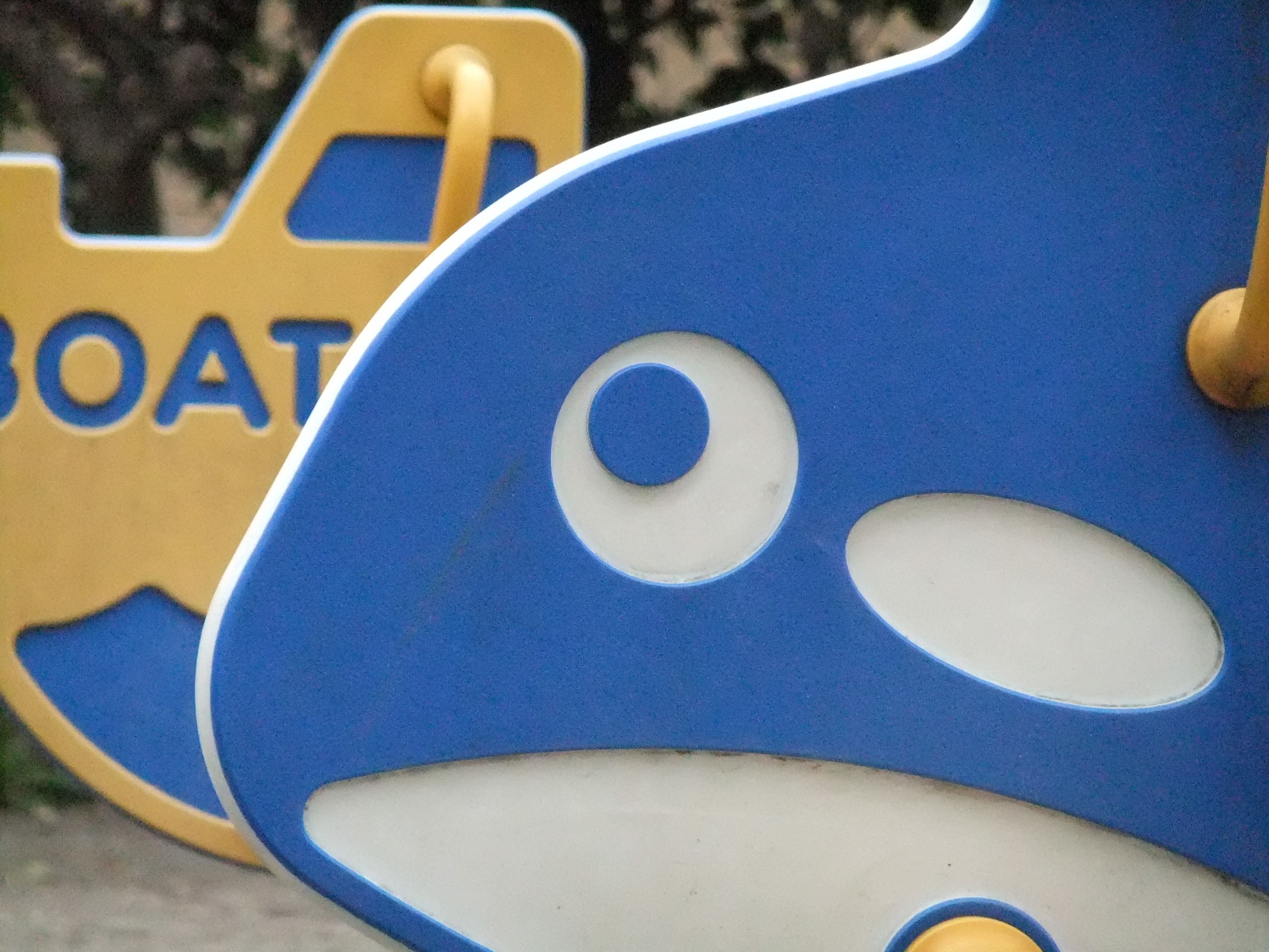 <b>高感度低ノイズ優先<br>FinePix F80EXR / 2,816×2,112 / 1/320秒 / F5.6 / 0EV / ISO1600 / EXR：高感度低ノイズ優先 / WB:オート / 50mm</b>