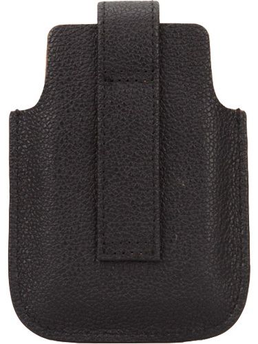 <b>背面にベルト通しを備える</b>