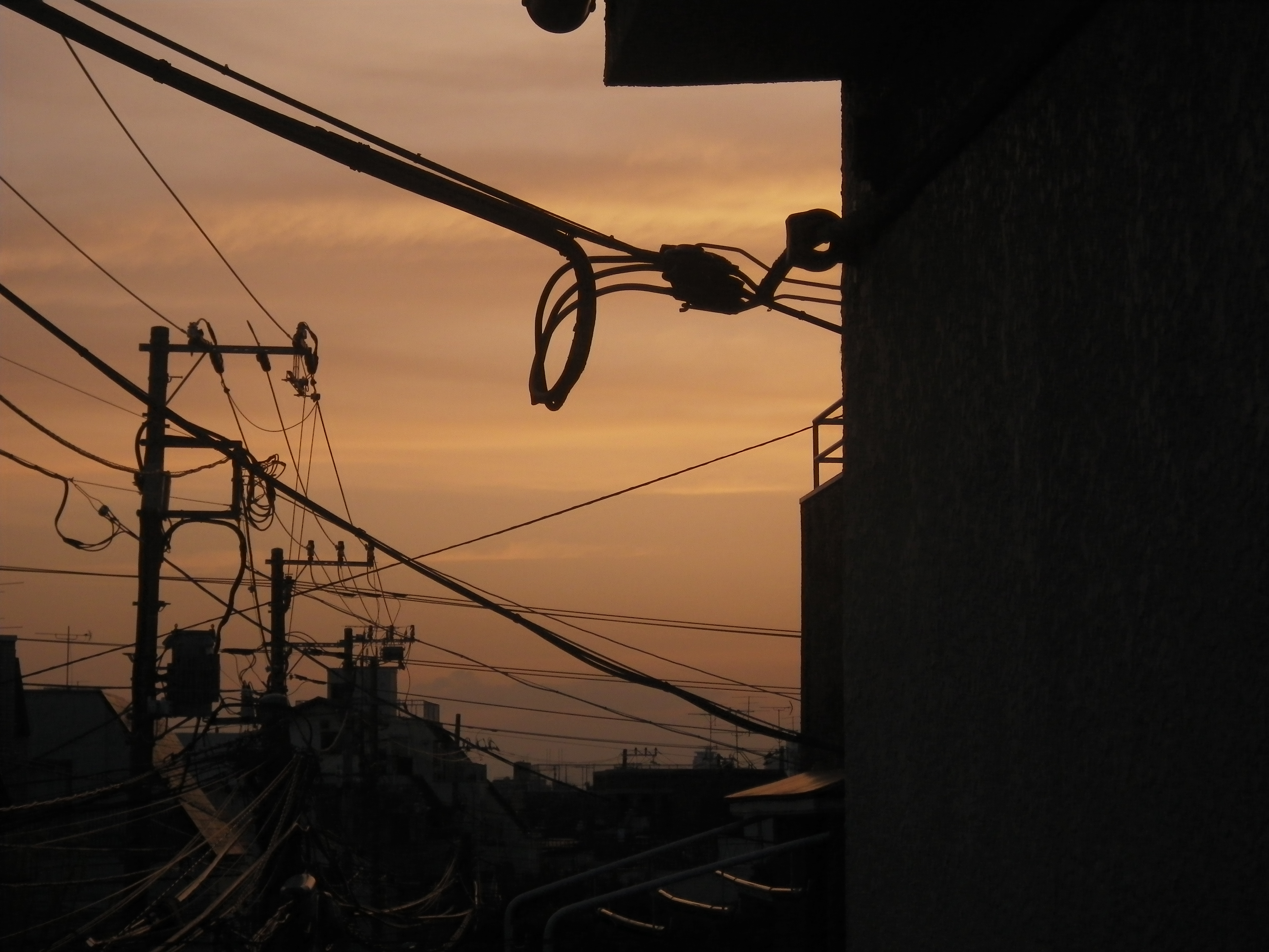 <b>シャドー補正&amp;ハイライト補正<br>Optio W90 / 4,000×3,000 / 1/200秒 / F5 / -1EV / ISO160 / プログラム / WB:オート / 16.7mm</b>