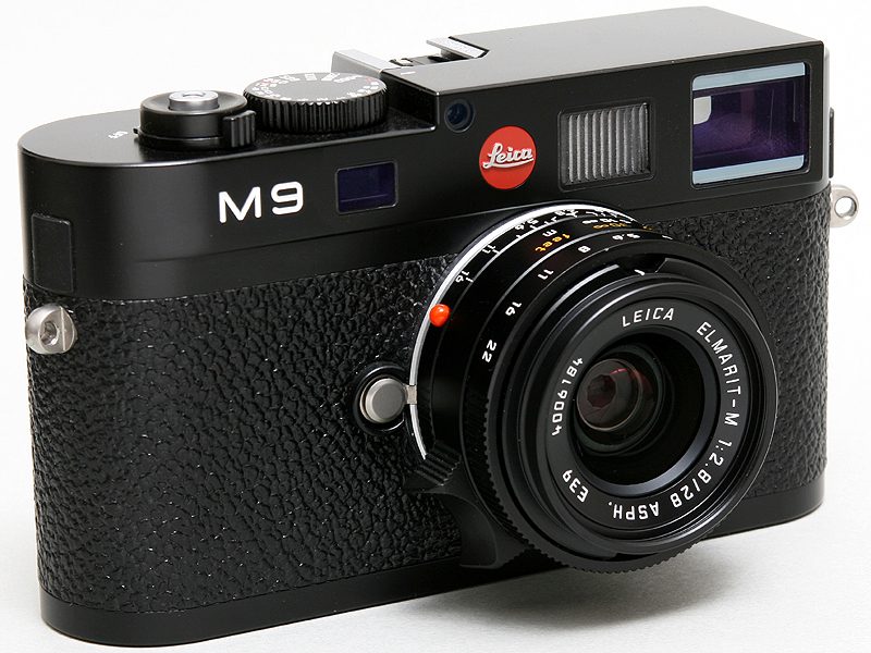 <b>エルマリート28mm F2.8 ASPH.を装着したところ</b>